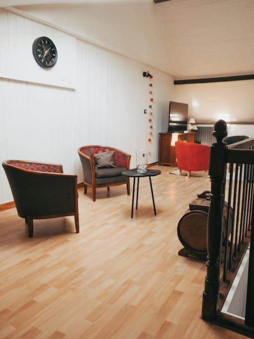 Appartement Avec Patio Saint Anne-dʼAuray Zewnętrze zdjęcie